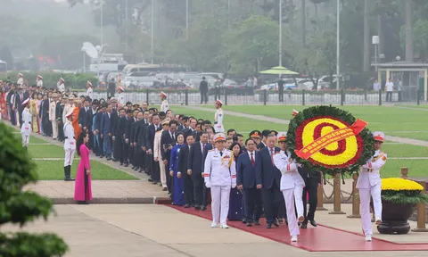 Lãnh đạo Đảng, Nhà nước và các ĐBQH khóa XVI vào Lăng viếng Chủ tịch Hồ Chí Minh