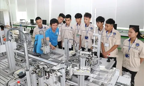 Lần đầu tiên quy định chức danh giáo viên sơ cấp hạng I, hạng II