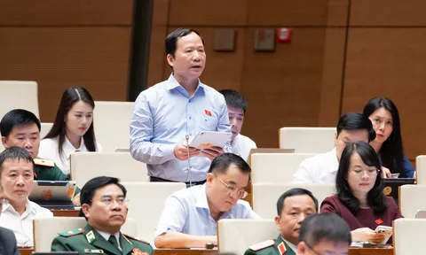 Sớm sắp xếp thôn, tổ dân phố, có chế độ cho người hoạt động không chuyên trách