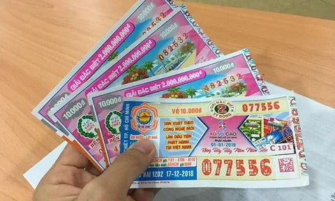 Trúng xổ số từ 5 triệu đồng trở lên có được nhận thưởng tiền mặt?