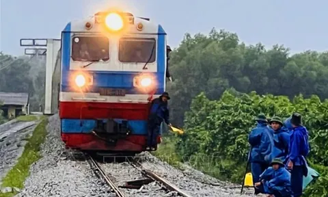 Vẫn chuyện trên đường, nhưng là đường sắt