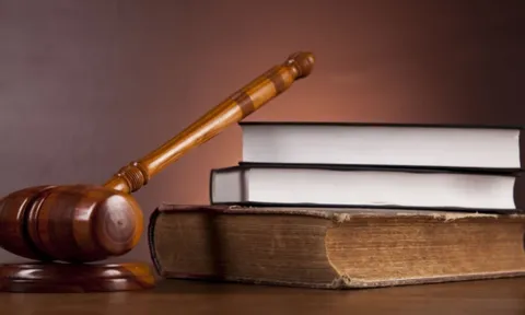 Tổng rà soát văn bản quy phạm pháp luật, hoàn thiện thể chế, khơi thông nguồn lực tăng trưởng