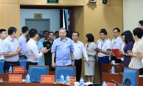 Tổng Bí thư, Chủ tịch nước Tô Lâm tiếp xúc cử tri 10 phường của Hà Nội