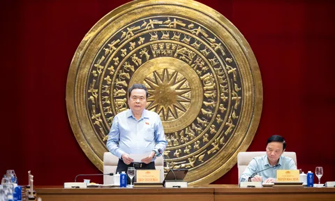 Chủ tịch Quốc hội: Ủy ban Pháp luật và Tư pháp phải đi đầu trong tư duy pháp quyền