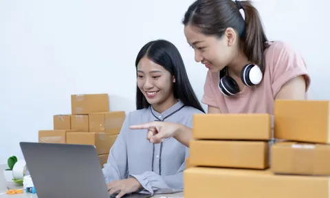 Tiền hoa hồng trả cho cộng tác viên bán hàng có phải khấu trừ thuế TNCN?