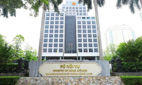 Bộ Nội vụ hướng dẫn giải quyết chính sách cho người hoạt động không chuyên trách thôn, tổ dân phố nghỉ việc