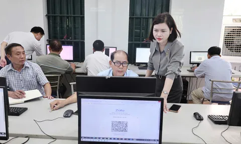 Trang bị kỹ năng số, nâng hiệu quả công việc cho cán bộ cơ sở