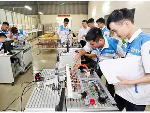 Đề xuất quy định mới về bổ nhiệm, xếp lương giáo viên trung học nghề