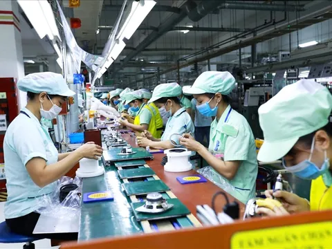 Khoản chi cho người lao động bị ảnh hưởng bởi thiên tai có tính vào thu nhập chịu thuế TNCN không?