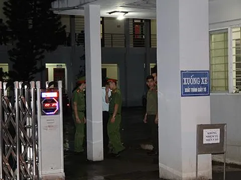 Tước quân tịch thiếu tá công an trong vụ gian lận điểm thi