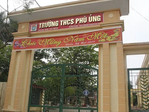 Vụ nữ sinh bị lột đồ, đánh hội đồng: Đình chỉ hiệu trưởng