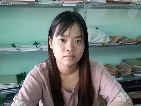 Khởi tố thiếu nữ 18 tuổi đâm chết chồng 'hờ'