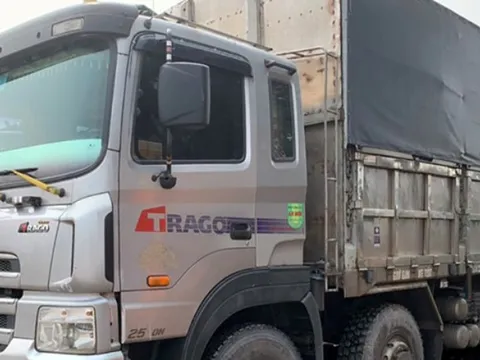 Xuất hiện nhiều xe chở than lậu trong dịp nghỉ lễ