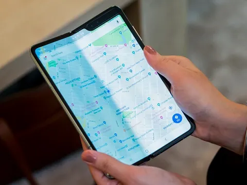 Galaxy Fold bị hoãn thời gian ra mắt sau sự cố hỏng màn hình