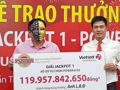 Chủ doanh nghiệp ở Cà Mau trúng jackpot Vietlott 120 tỷ đồng