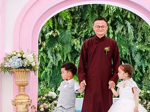 Jack Ma gây bão khi khuyên nhân viên thường xuyên làm 'chuyện ấy'