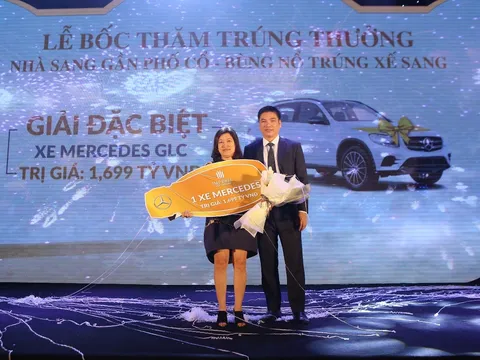 Lộ diện chủ nhân xe Mercedes tại lễ mở bán Imperia Sky Garden