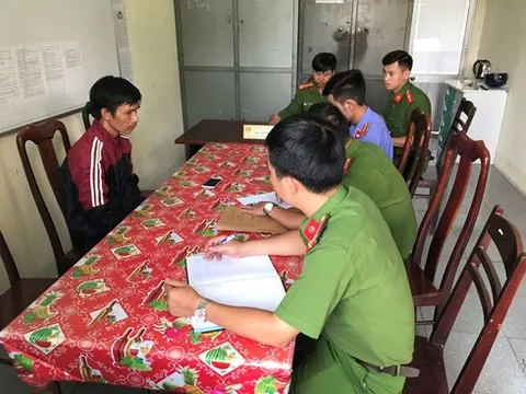 Bắt giữ đối tượng bị truy nã vẫn chém bạn, nhét vải vào miệng, cướp tài sản