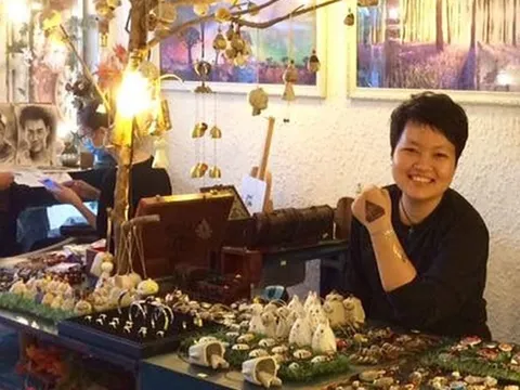 Vụ thi thể giấu trong bê tông ở Bình Dương: Chiếc dây chuyền lạ trên cổ nạn nhân