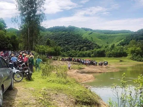 Nghệ An: 5 học sinh lớp 8 chết đuối khi đi dã ngoại