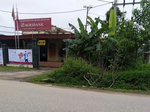 Truy bắt nghi phạm dùng hung khí xông vào ngân hàng cướp hơn 500 triệu