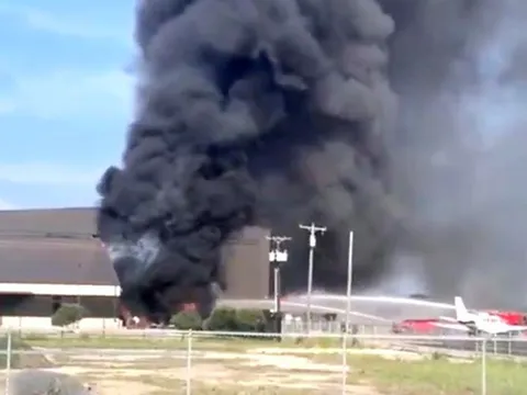 Rơi máy bay tại Mỹ, 10 người thiệt mạng