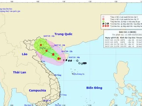 Áp thấp nhiệt đới mạnh thành bão, đi vào đất liền các tỉnh từ Quảng Ninh đến Ninh Bình