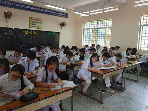 Hà Nội nghiêm cấm các trường tổ chức ôn tập trước 1/8