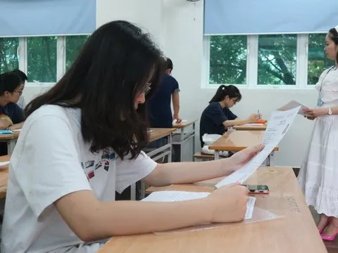 Quy định bồi hoàn học phí có đính kèm 'bao' việc cho cử nhân sư phạm?