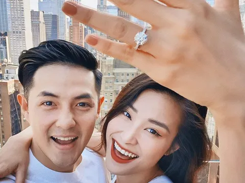 Ông Cao Thắng cầu hôn Đông Nhi sau 10 năm yêu nhau