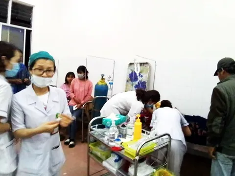 Đình chỉ hoạt động cơ sở nấu cỗ cưới ở Lâm Đồng khiến 136 người ngộ độc