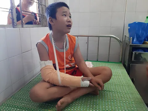 Bắt giữ tên cướp đánh gãy tay đứa trẻ bán vé số