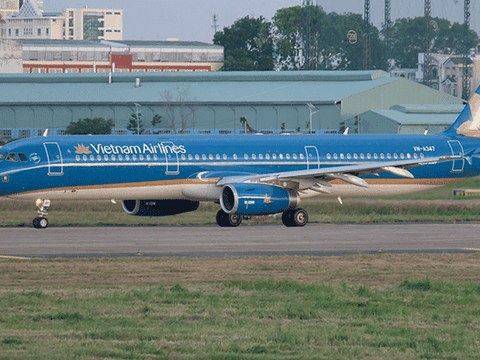 Nữ hành khách chảy máu ngực khi đi máy bay: Lý giải bất ngờ từ bác sĩ