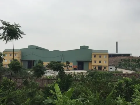 Đột nhập cơ sở bim bim trong trạm trộn bê tông của Công ty Thuỷ Khôi