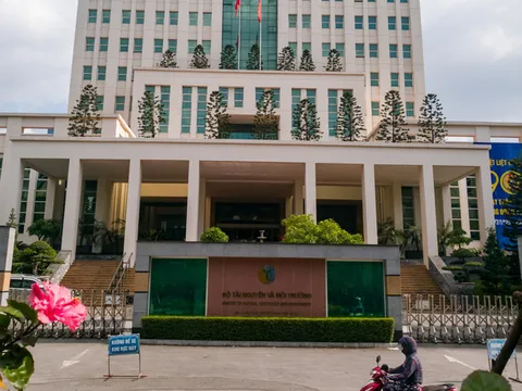 Bộ Tài nguyên và Môi trường 'biện minh' việc bổ nhiệm hàng loạt cán bộ không đủ điều kiện