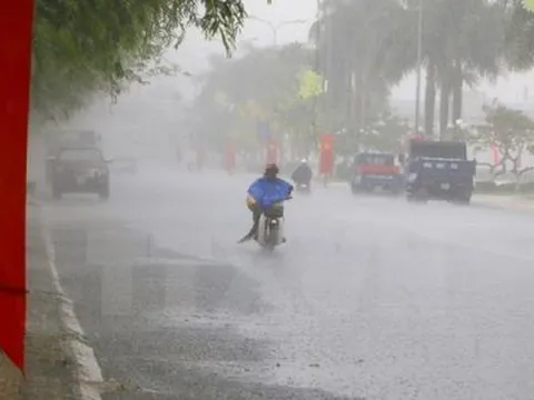 Dự báo sáng và đêm nay (09/8):  Bắc Bộ, Bắc Trung Bộ có mưa rào và dông rải rác