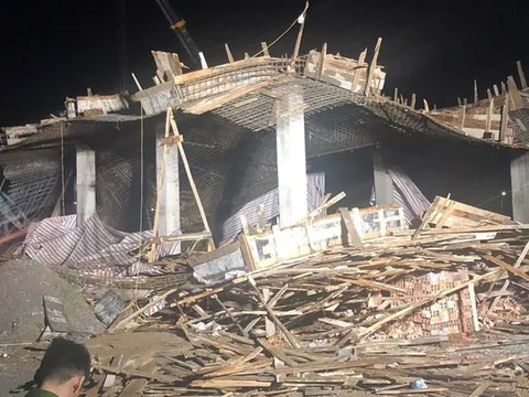 Sập giàn giáo cây xăng ở Hải Phòng, 7 người bị thương, 1 người mất tích