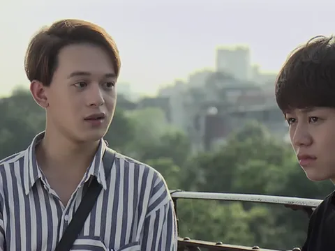 'Về Nhà Đi Con' tập 84: Quốc tỏ tình với Huệ, Bảo can đảm xin nắm tay Dương