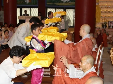 Khởi nguồn lễ Vu Lan và phong tục lễ Vu Lan ở các nước châu Á