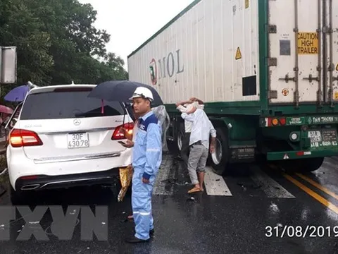 Tai nạn liên hoàn trên cao tốc Nội Bài-Lào Cai