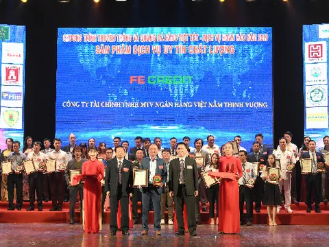 FE CREDIT lọt top 10 hàng Việt tốt vì quyền lợi người tiêu dùng 2019