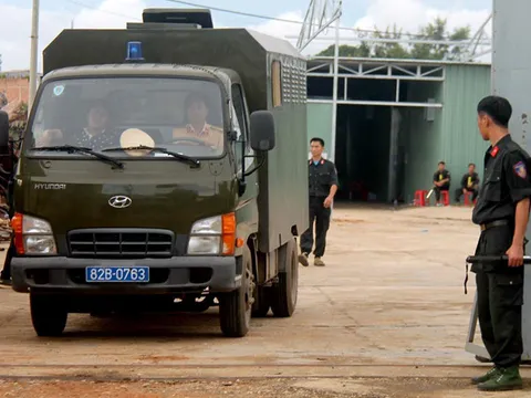 Bộ Công an triệt phá 'xưởng' sản xuất ma túy cực lớn ở Kon Tum, thu 13 tấn tiền chất