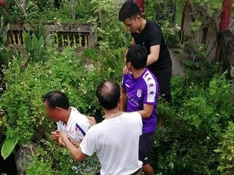 Vụ dân vây bắt người đàn ông có biểu hiện nghi bắt cóc trẻ ở Hà Nội: Đối tượng khai nhận gì?