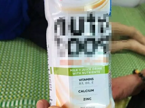 Hải Phòng: 4 thiếu niên nhập viện sau khi uống chai sữa chứa chất lạ