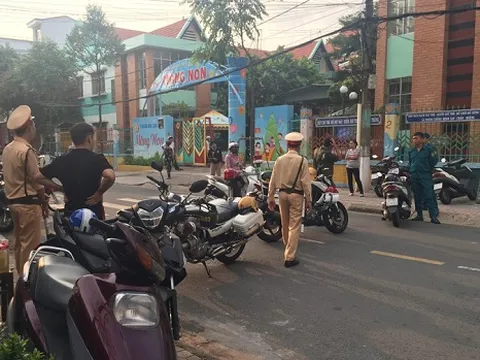 Cơ quan chức năng khám xét ngôi nhà nghi có liên quan đến vụ nổ ở Cục Thuế Bình Dương