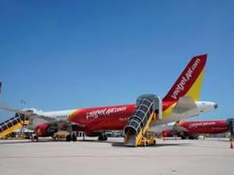 Trong 9 tháng đầu năm, hãng hàng không nào delay nhiều nhất?