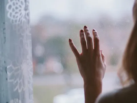 Phụ nữ thời đại mới: Tôn trọng bản thân là ưu tiên số 1; buông bỏ bớt công việc, gia đình, con cái cho người đàn ông gánh vác!