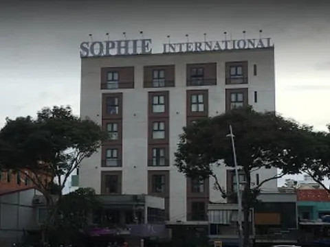 Hút mỡ bụng cho người đang mang thai, thẩm mỹ viện Sophie International bị đình chỉ vì chưa được cấp phép