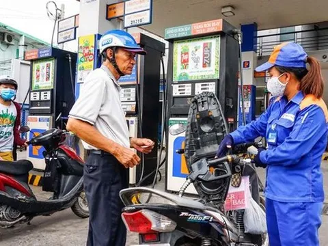 Giá xăng sẽ tăng trở lại vào ngày mai (15/11)?