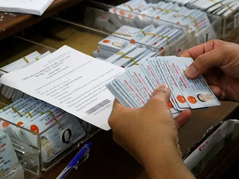 Từ ngày mai 18/11, được dùng CMND cũ khi chờ đổi sang Căn cước công dân